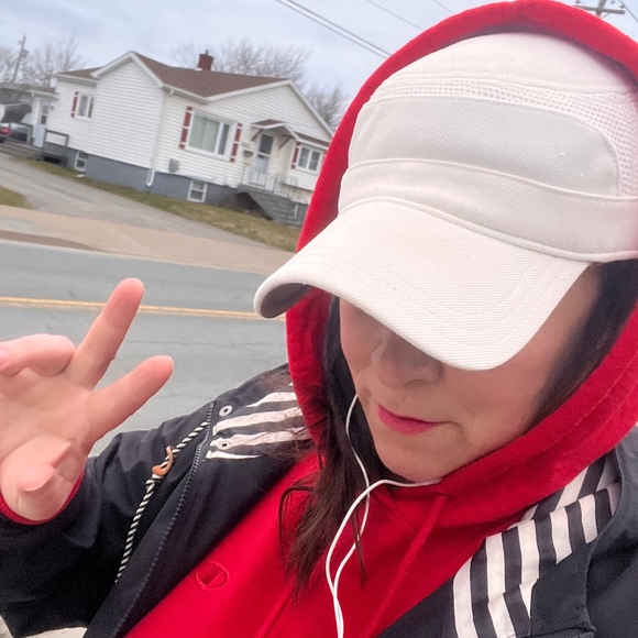 Meet your Posher, Michelle - Picture 1 of 1